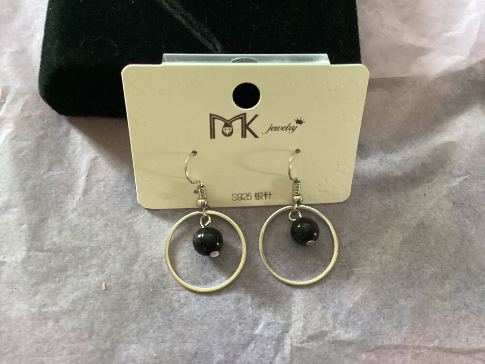 4107 NIP MK Jewelry Silvertone Black Stone Round Circle Bead Dangle Earrings